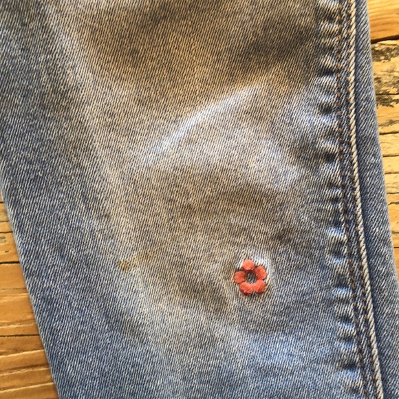 Old Navy Boyfriend Jeans for Kids - Picture 7 of 7